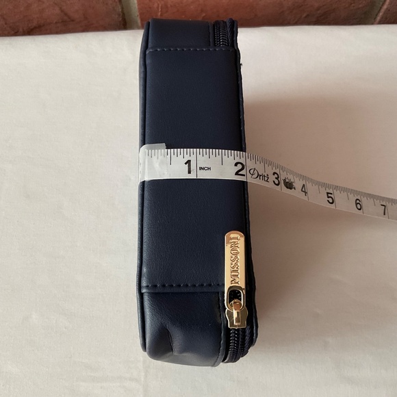 Missoni For Delta Exclusive Travel Toiletry Cosmetic Dark Navy Wave Zip Case NEW - Picture 6 of 11